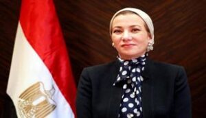 وزيرة البيئة